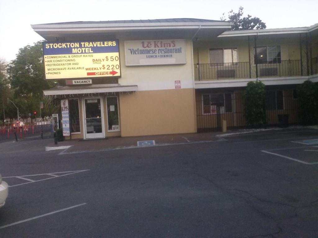Stockton Travelers Motel Esterno foto